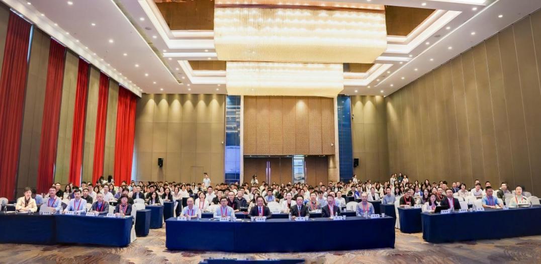 bac10e32fa5ff1d0d239a3af66d6c1c4